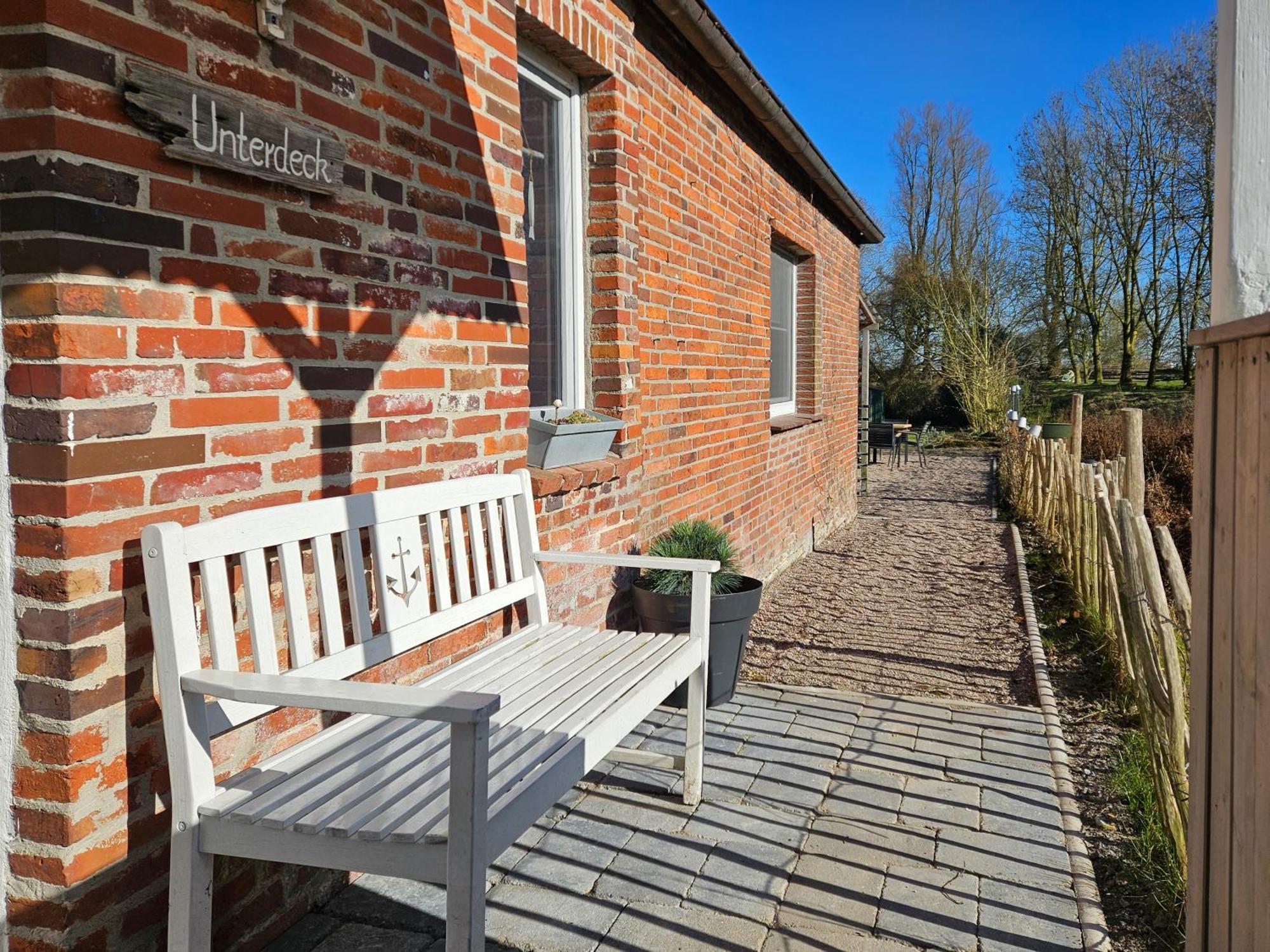 Smittshoern 3 - Nordsee Erdgeschosswohnung Mit Eingezaeunten Garten, Kamin Und Lounge! Altfunnixsiel Exterior foto