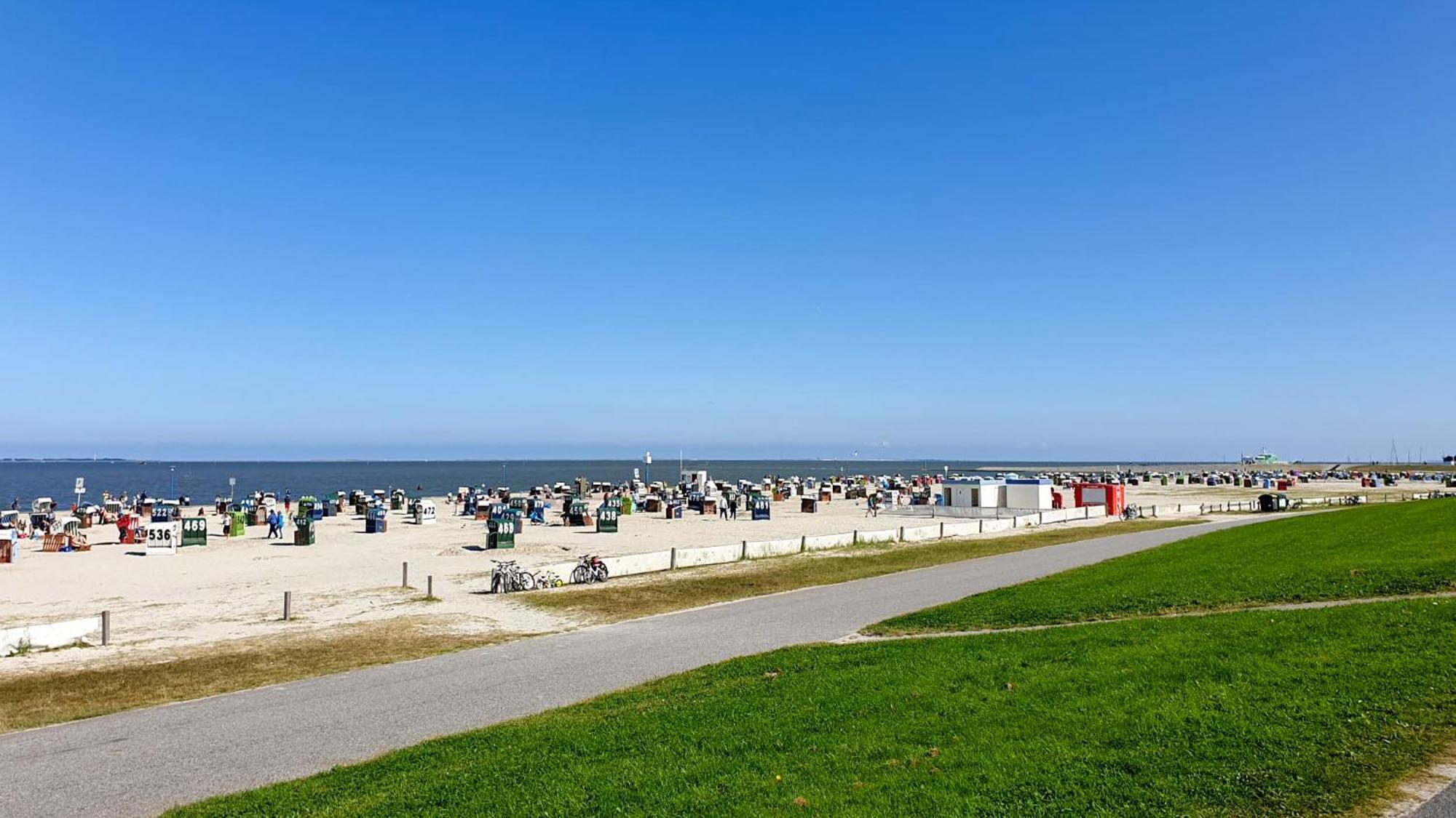 Smittshoern 3 - Nordsee Erdgeschosswohnung Mit Eingezaeunten Garten, Kamin Und Lounge! Altfunnixsiel Exterior foto